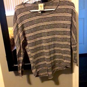 Nice casual small blouse.